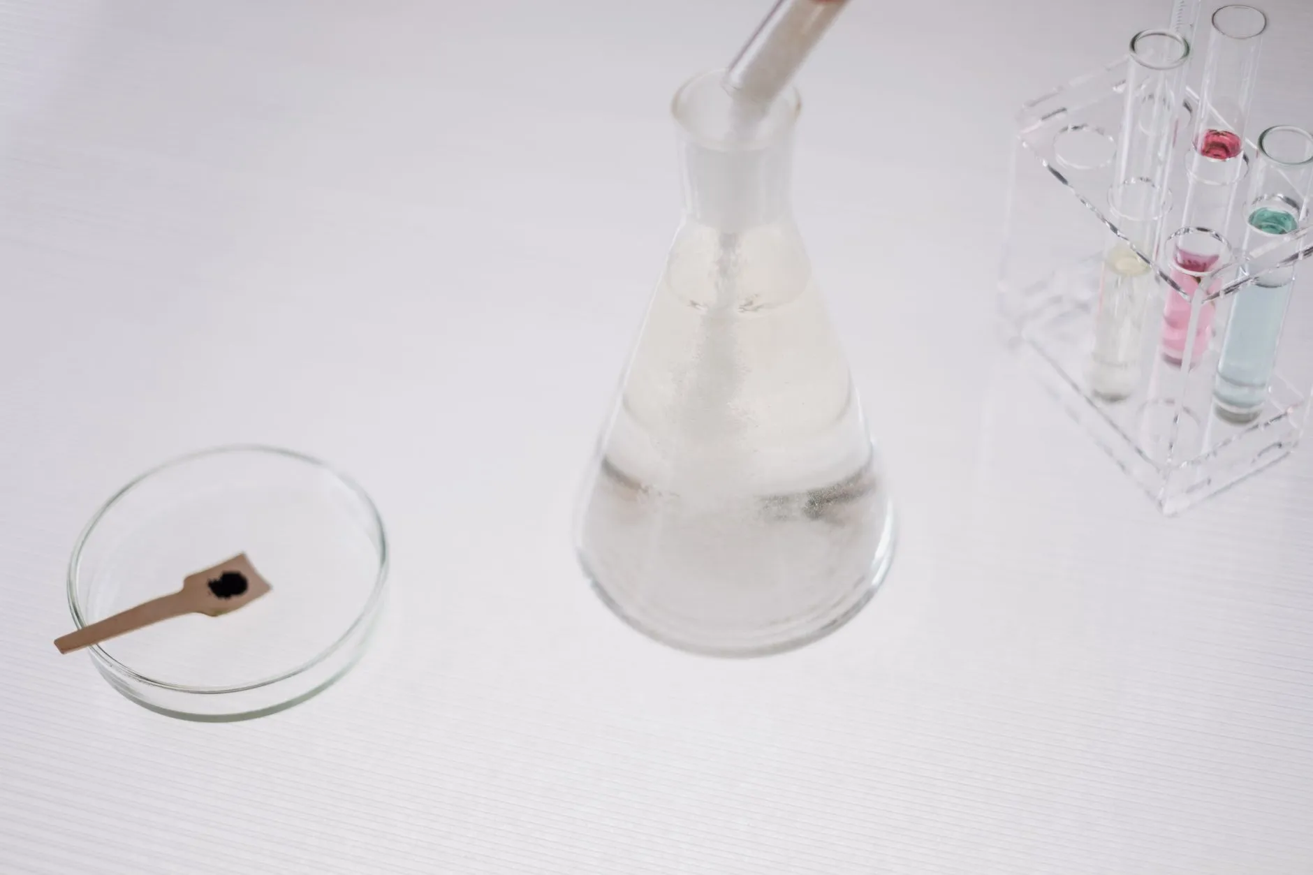 智能硬件产品选型指南：物联网技术方案的三大关键参数